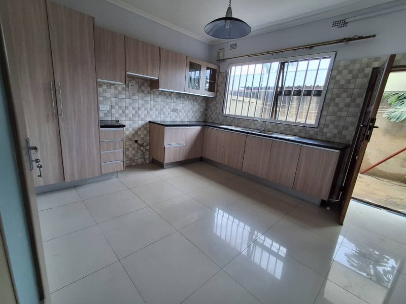 IBEX HILL|VACANT THREE(3)BED MSC SEMI-DETACHED APARTMENT|COMPLEX OF 8*UNITS|PRIVATE BACK YARD|BACK_POWER|K13,000