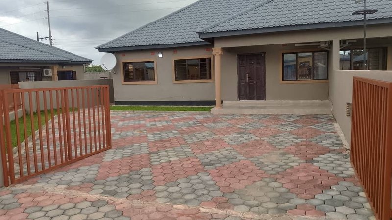 3 BEDROOM FLAT FOR RENT IN SILVEREST