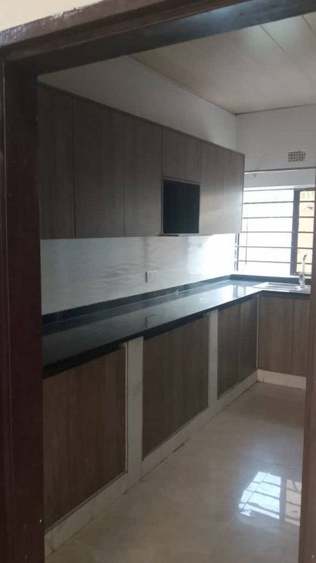 3 BEDROOM FLAT FOR RENT IN SILVEREST