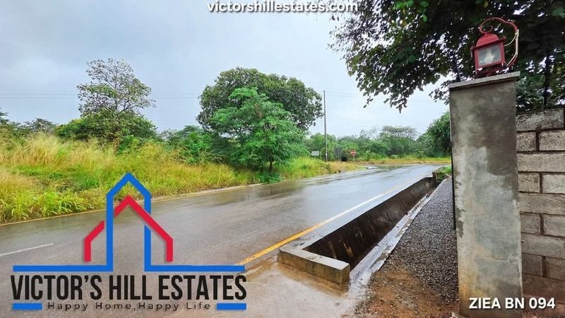 30 by 20 plot for sale