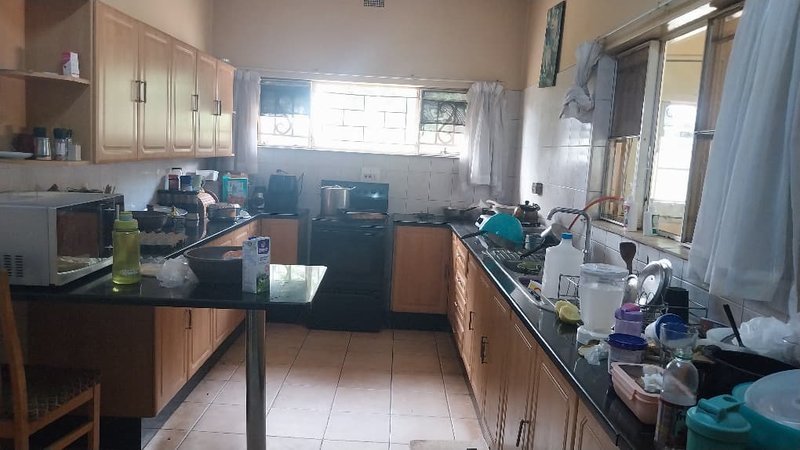 Old 4bed house for sale