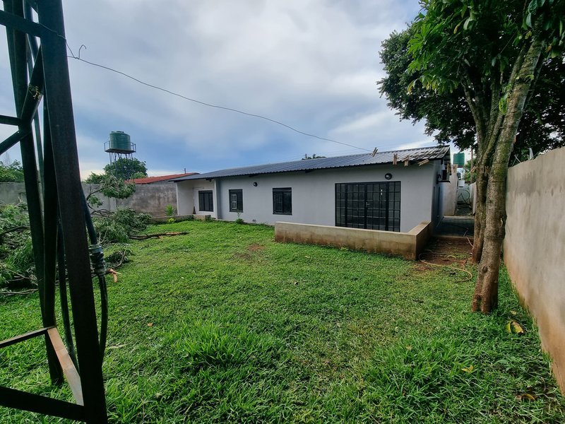 4bed 2.5bath house for rent