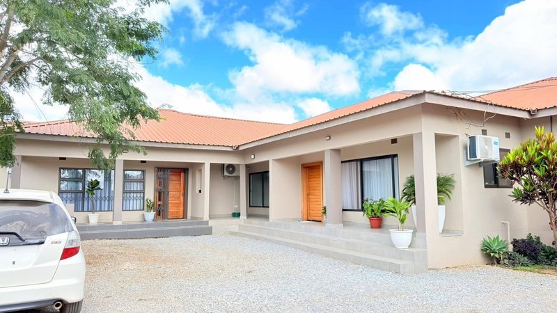IBEX HILL|SPACIOUS THREE (3) BED FLAT|RENT|K15,000