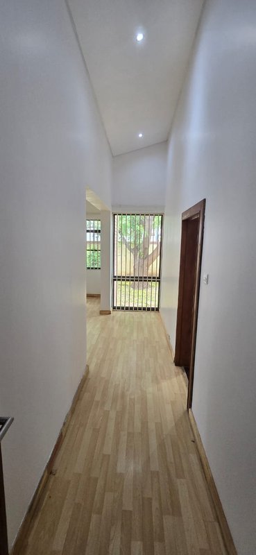 LONGACRES | FREE STAND 4 BEDROOM TOWN HOUSE IN A GATED COMPLEX |FOR RENT|$2,000