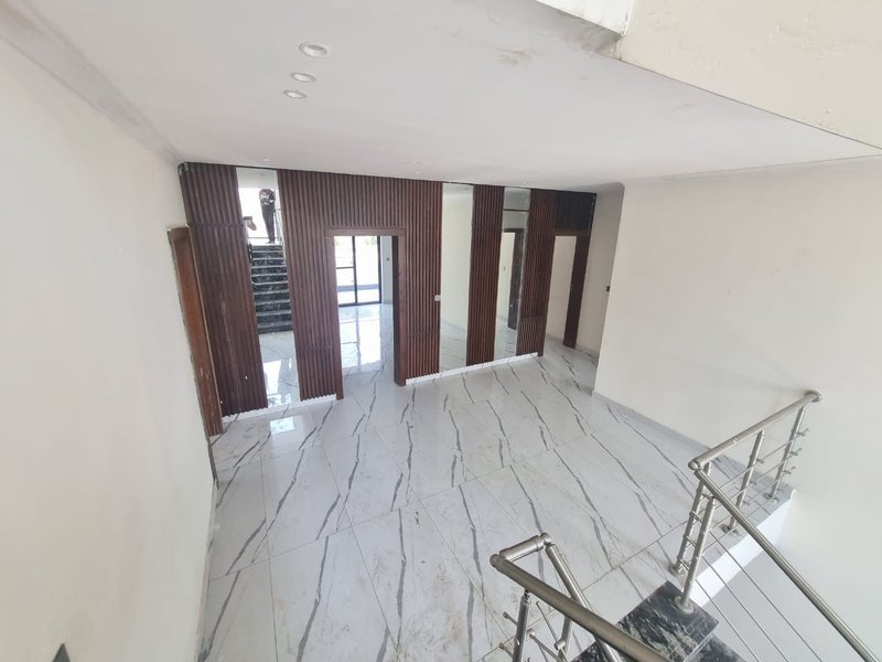 5bed 5.5bath house for sale