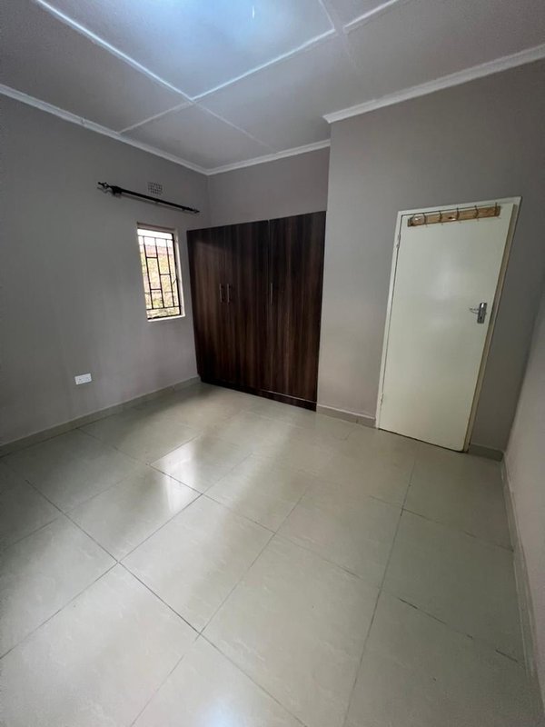ROMA 3 BEDROOMS FREE STANDING UNFURNISHED FOR 🏠 RENT RESIDENTIAL K18,000