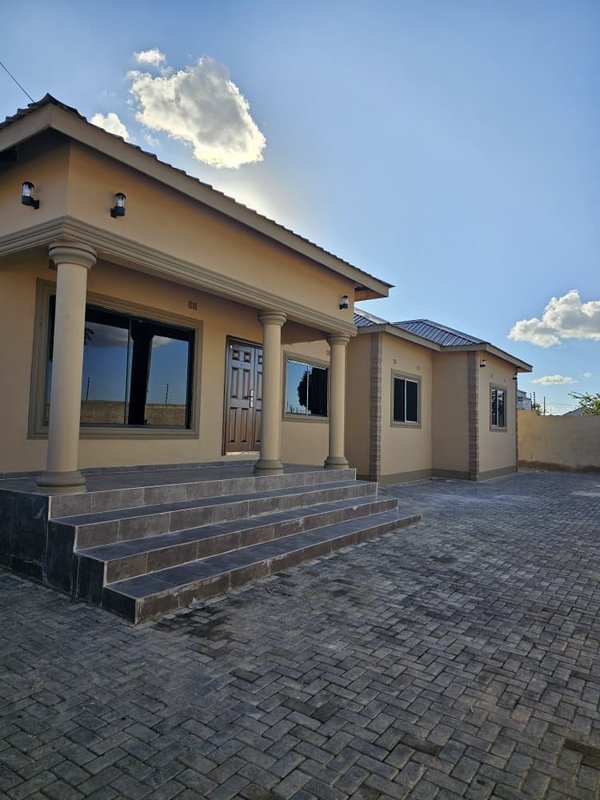 NEWLY BUILT 4-BEDROOM STANDALONE HOUSE FOR SALE