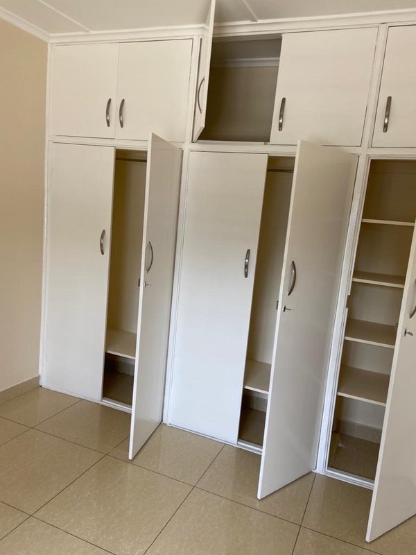 3 Bedrooms Standalone for rent in Northmead