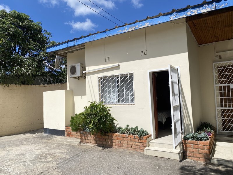 Beautiful Fully Furnished Studio Apartment in Northmead