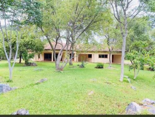 LEOPARDS HILL AREA OFF CHIFWEMA|LUXURY THREE (3) BED TOWN HOUSE 🏡|CLUSTER OF FOUR UNITS|RENT|K45,000|
