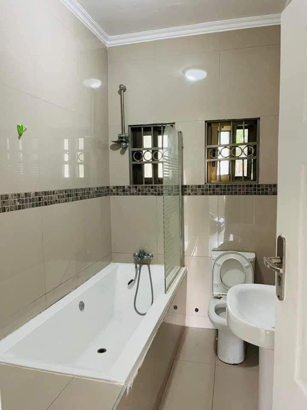 ROMA MAIN |FREE STAND 3*BED MSC TOWN HOUSE🏠|RENT|K22,000|AVAILABLE MAY 15