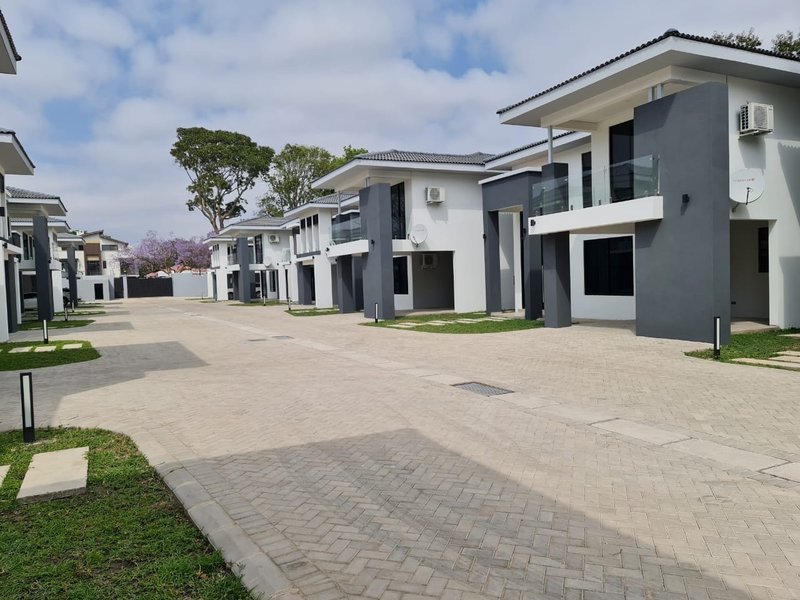 2 Bedrooms Fully Furnished Executive Apartment in Longacres