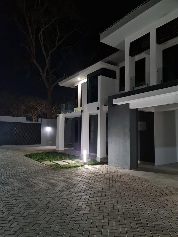 2 Bedrooms Fully Furnished Executive Apartment in Longacres