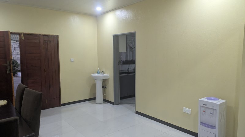3 BEDROOMS PROPERTY IN MEANWOOD KWAMWENA PHASE 3 FOR SALE