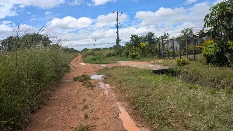 5 ACRES LAND FOR SALE IN ROAN PARK NGWERERE IN GATED COMMUNITY OPPOSITE KALIMBA FARM