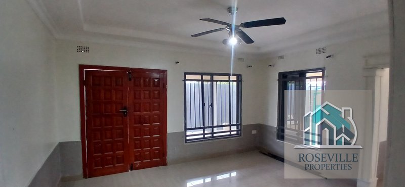 4 bedroom vacant stand alone house