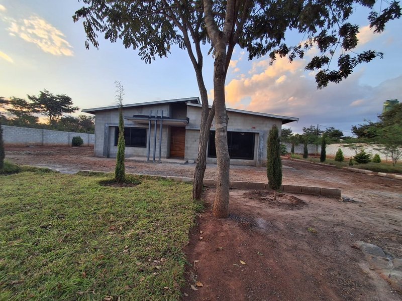 CHIFWEMA AREA | INCOMPLETE FOUR (4) BED HOUSE & SWIMMING POOL| FOR SALE|K2.8m
