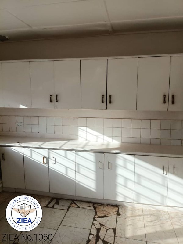 4-BEDROOM OFFICE SPACE FOR RENT Along Simon Mwansa Kapwepwe Road, Avondale (Road frontage)