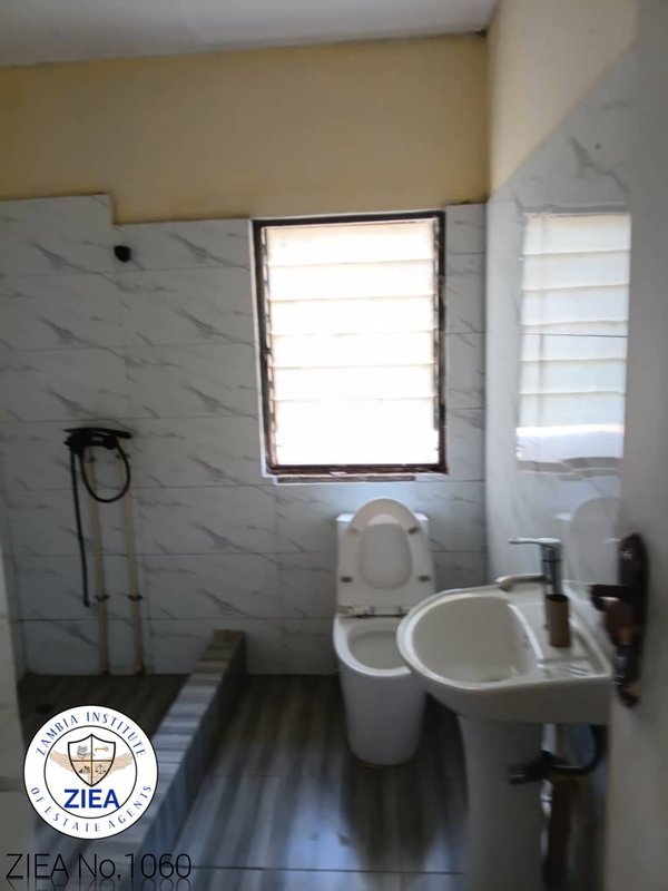 4-BEDROOM OFFICE SPACE FOR RENT Along Simon Mwansa Kapwepwe Road, Avondale (Road frontage)