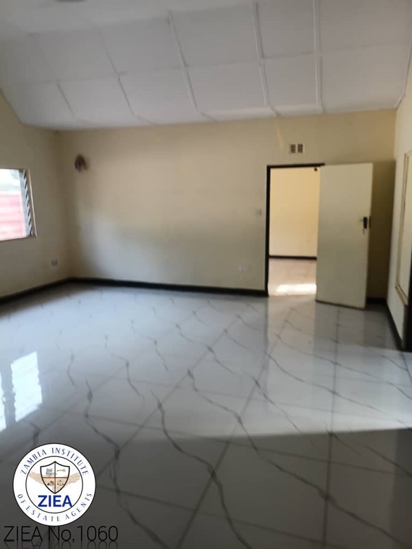 4-BEDROOM OFFICE SPACE FOR RENT Along Simon Mwansa Kapwepwe Road, Avondale (Road frontage)