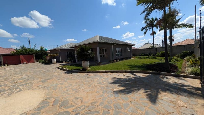 RENT:SALAMA PARK 3 BEDROOMED STAND ALONE HOUSE WITH ALL BEDROOMS SELF-CONTAINED+ 1 BEDROOMED COTTAGE