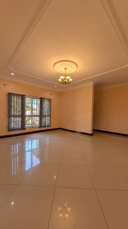 RENT:SALAMA PARK 3 BEDROOMED STAND ALONE HOUSE WITH ALL BEDROOMS SELF-CONTAINED+ 1 BEDROOMED COTTAGE