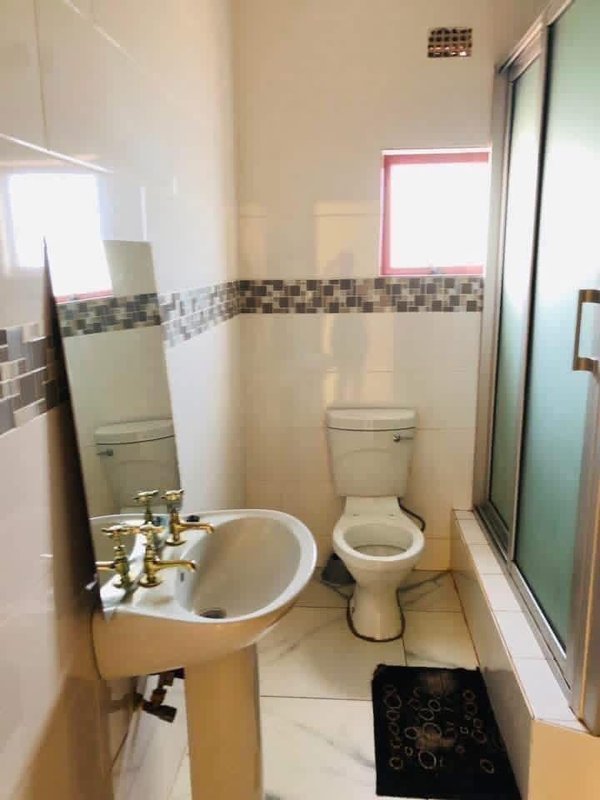 Bed spaces for Rent in chalala