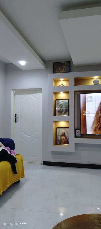 Beautiful 3 Bedrooms stand alone house