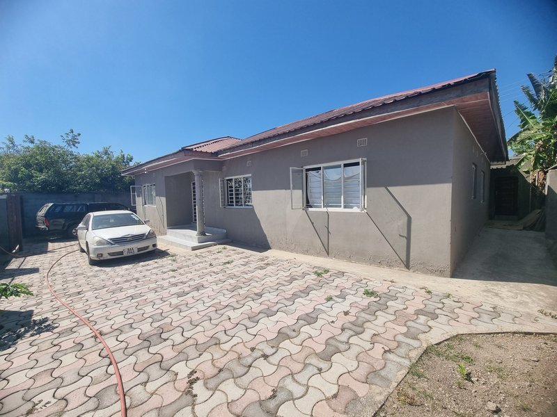 3bed 2.5bath house(Reduced to go)