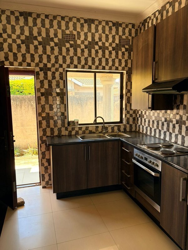 2 bedroom house for rent in meanwood ibex