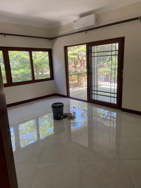 3bed 3bath apartment