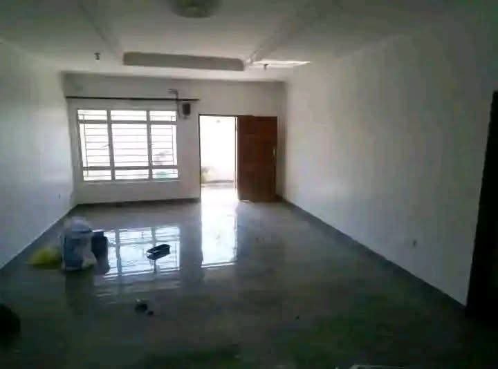 SILVEREST FLAT