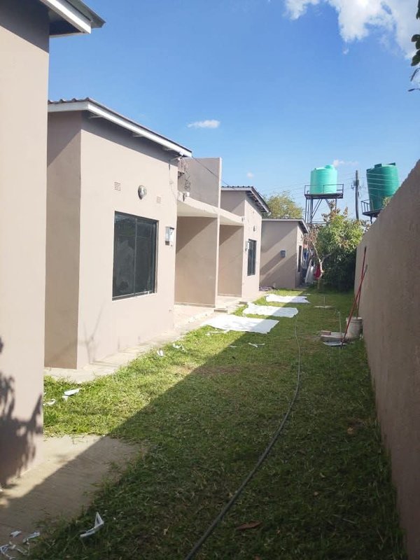 3 BEDROOMED FLAT FOR RENT IN WATERFALLS