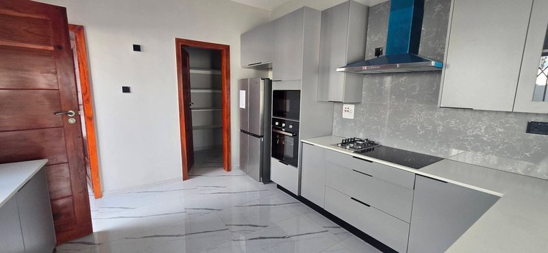 MEANWOOD KWAMWENA (PHASE 3) |NEWLY BUILT THREE (3) BED STANDALONE |FOR RENT|K15,000
