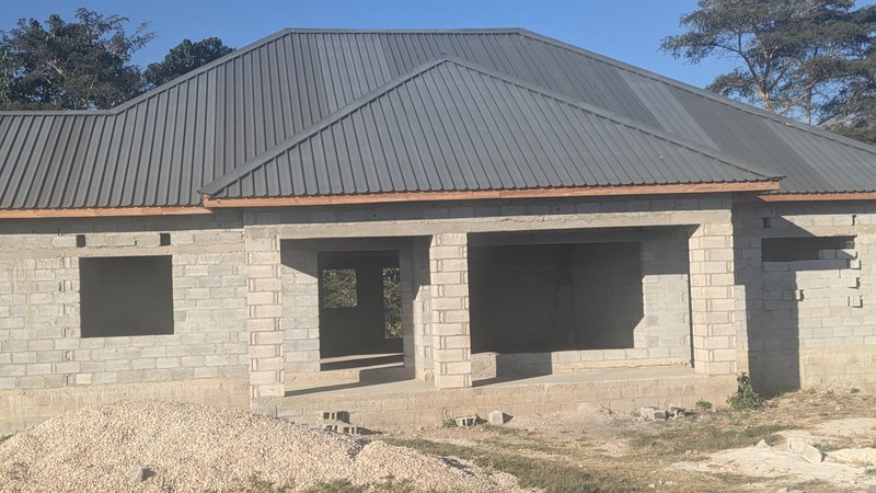 silverest property all bedrooms self-contained