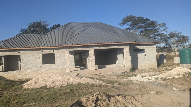 silverest property all bedrooms self-contained