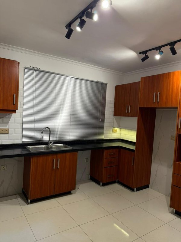 MAKENI|FREE STAND SPACIOUS MASSIONATE (FOUR) 4 BEDROOM HOUSE MSC| SHARED COMPLEX|RENT|K20,000