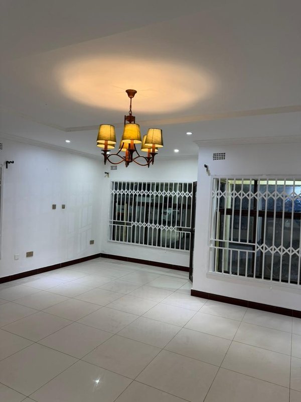 MAKENI|FREE STAND SPACIOUS MASSIONATE (FOUR) 4 BEDROOM HOUSE MSC| SHARED COMPLEX|RENT|K20,000