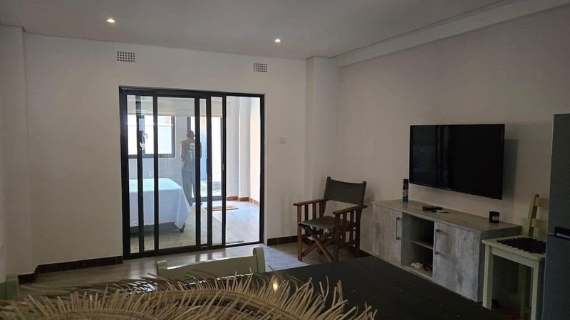 Beautiful 1 Bedroom Fully Furnished in Rhodes Park