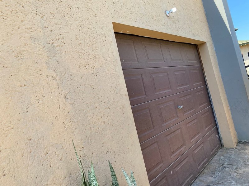 3 Bedrooms MSC Semi Detached House in Chilanga