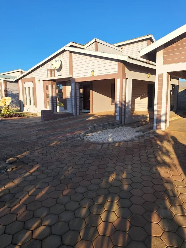 2 Bedroom House for Rent – Chalala (Near Wisdom School)