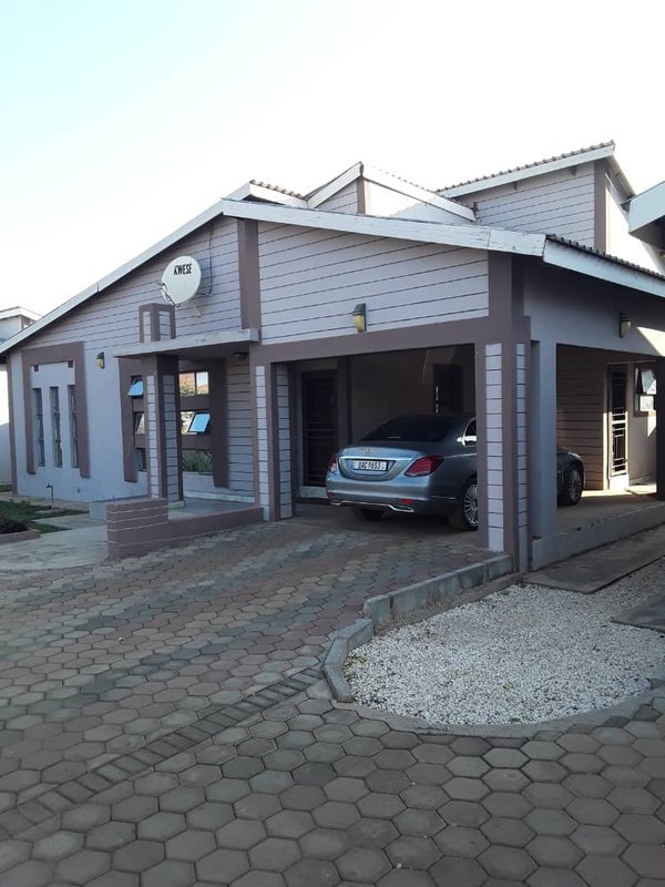 2 Bedroom House for Rent – Chalala (Near Wisdom School)