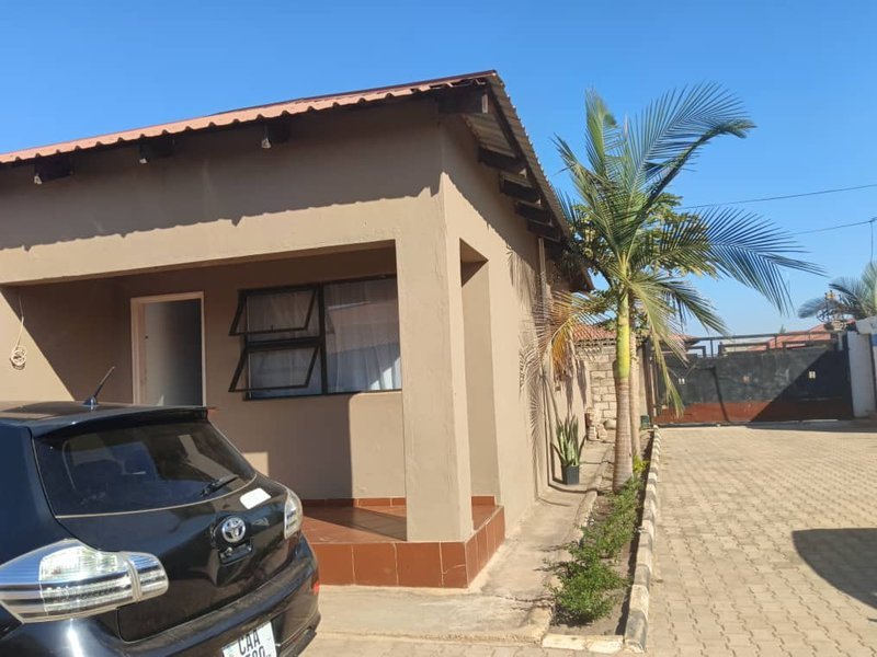 NEAT TWO BEDROOM FLAT FOR RENT BEHIND HOLY CROSS CHALALA