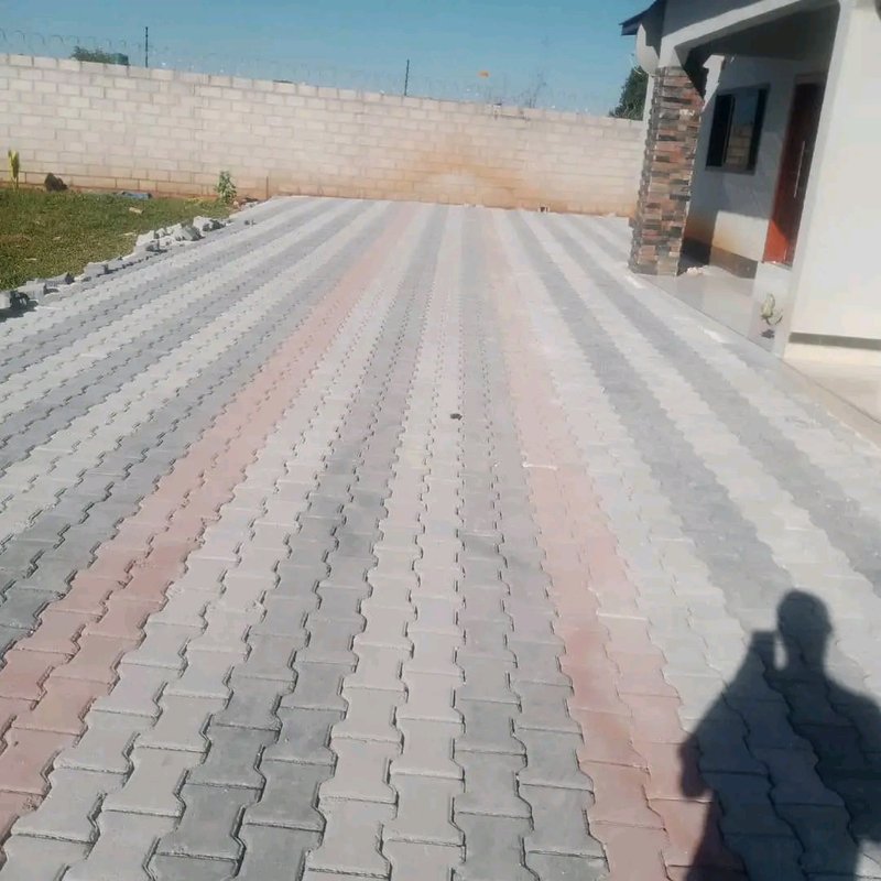 3 BEDROOMED FLAT FOR RENT IN CHALALA AT K8,000