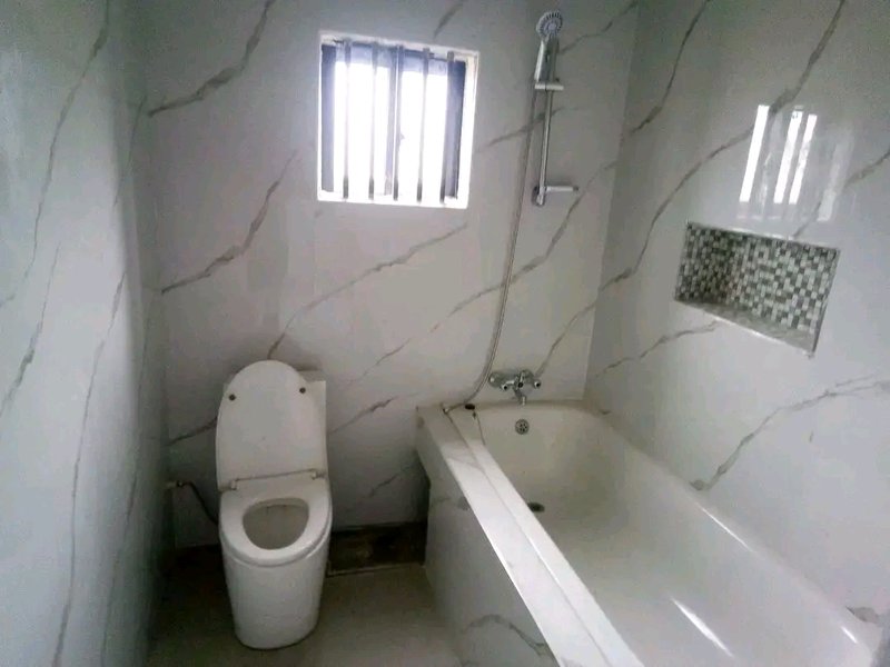 3 BEDROOMED FLAT FOR RENT IN CHALALA AT K8,000