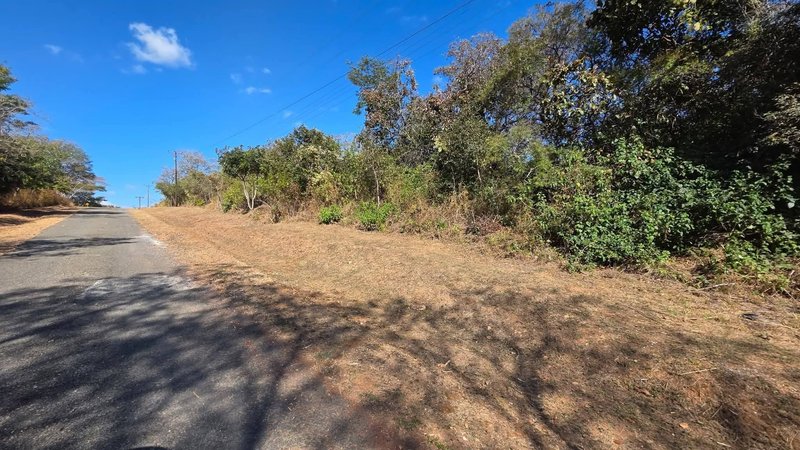 MUKAMUNYA|LAND FOR SALE|2.5 ACRE LAND EXT |AREA MUKAMUNYA (MONKEY POOLS/ GLYNVIEW) NEW KASAMA|SALE PRICE|K3M