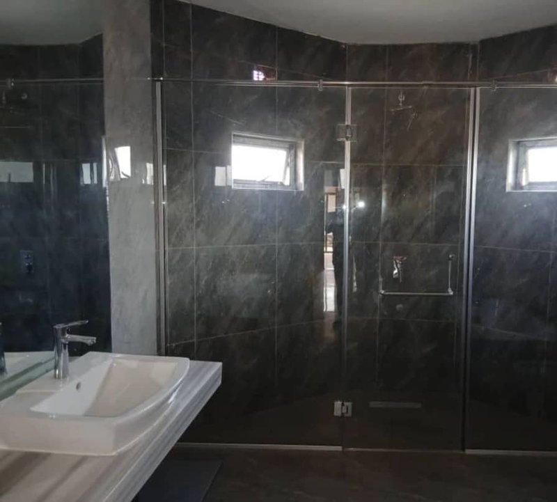 4 Bedroom Apartment