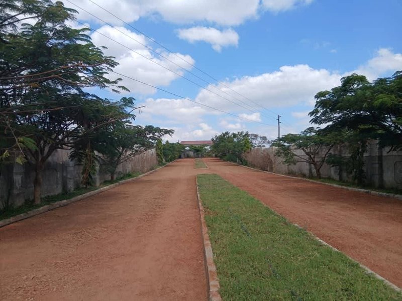CHILANGA| FULLY SERVICE PLOT|25 PLOTS UP GOR GRABS|SALE|PRICE EACH|600SQM (30 BY 20) @K275,000|900SQM (30 BY 30) @K325,000