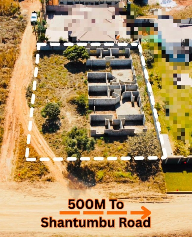 LILAYI AREA|CORNER PLOT (1,200SQM)|3*BED UNITS BY 2 ON LINTEL LEVEL|SALE|K800,000