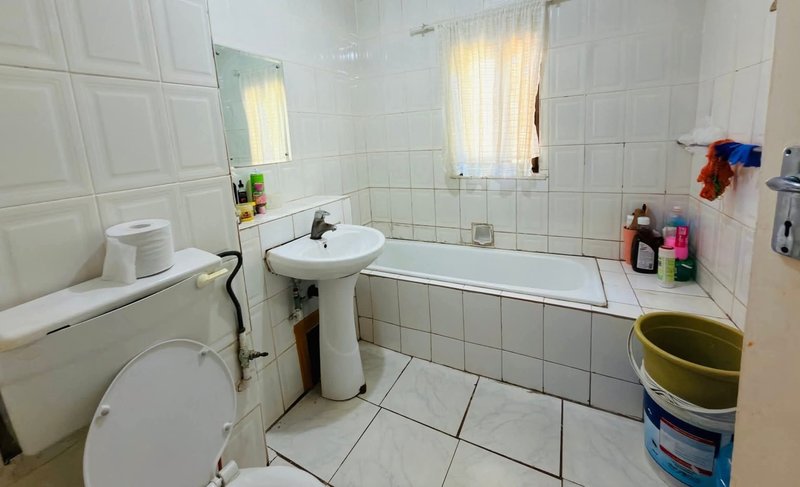 RHODES PARK FAIRVIEW|FOR SALE | TWO (2) BED BEDROOM FLAT|PRICE|K1,700,000
